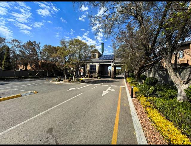 LAND FOR SALE IN GREENSTONE HILL